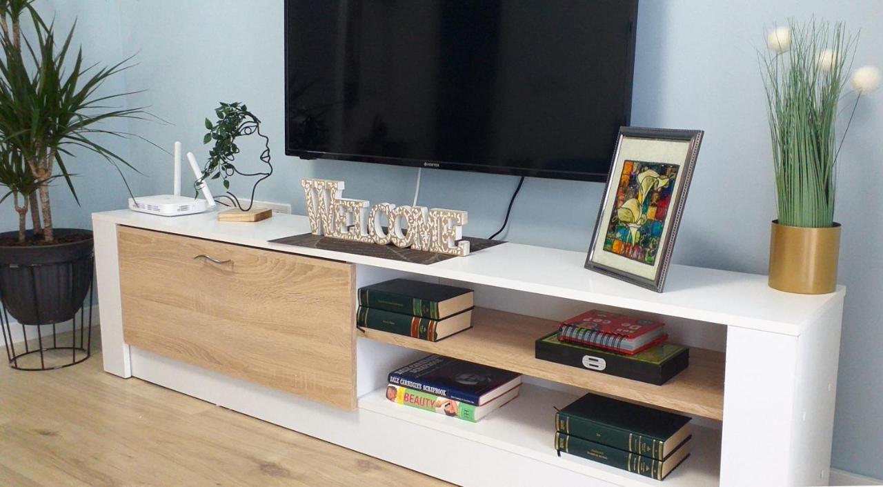 Sunshine - New & Quiet 1Br Apt, Business Area, Close To Airport, Highway A3, Subway Bukarest Exteriör bild